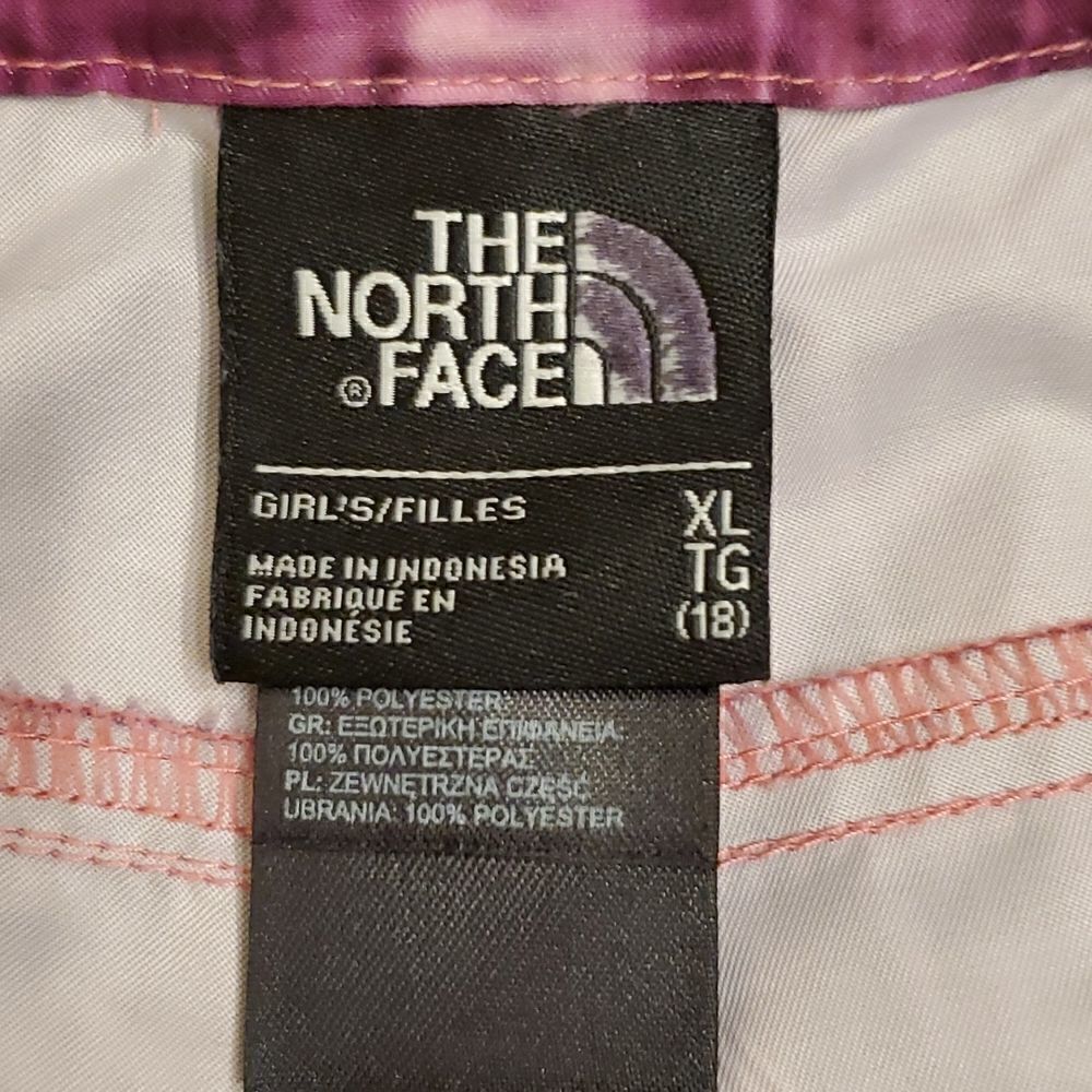 Girl's The North Face purple tie dye board shorts - Picture 2 of 9